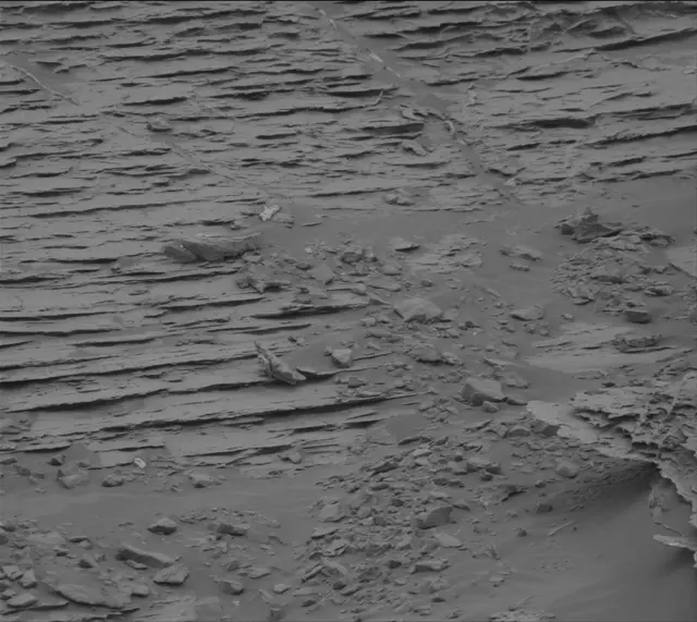 Sol 2093: Mast Camera (Mastcam)
