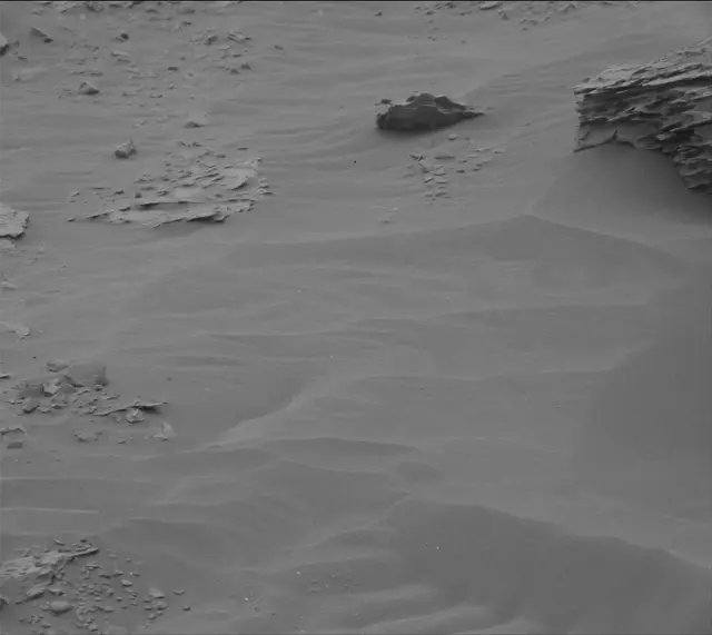 Sol 2093: Mast Camera (Mastcam)