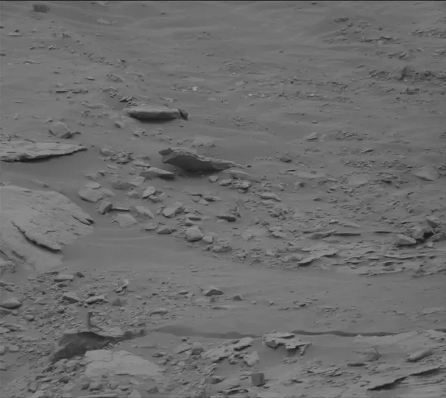 Sol 2093: Mast Camera (Mastcam)