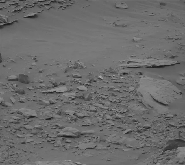 Sol 2093: Mast Camera (Mastcam)