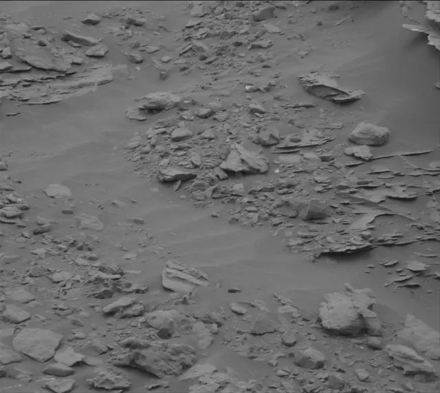 Sol 2093: Mast Camera (Mastcam)