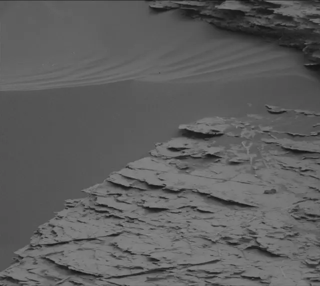 Sol 2093: Mast Camera (Mastcam)