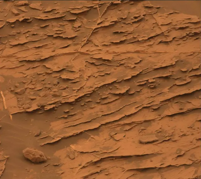 Sol 2093: Mast Camera (Mastcam)
