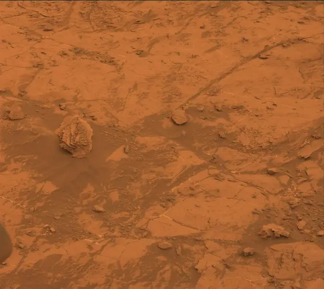 Sol 2095: Mast Camera (Mastcam)