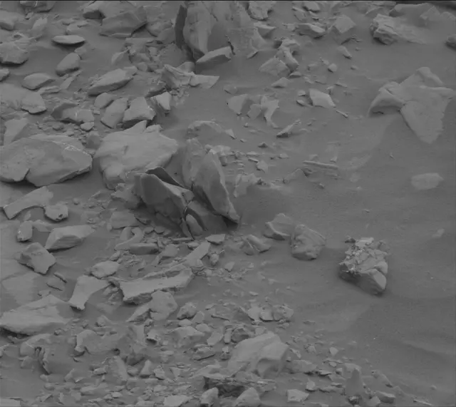 Sol 2095: Mast Camera (Mastcam)
