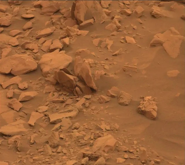 Sol 2095: Mast Camera (Mastcam)