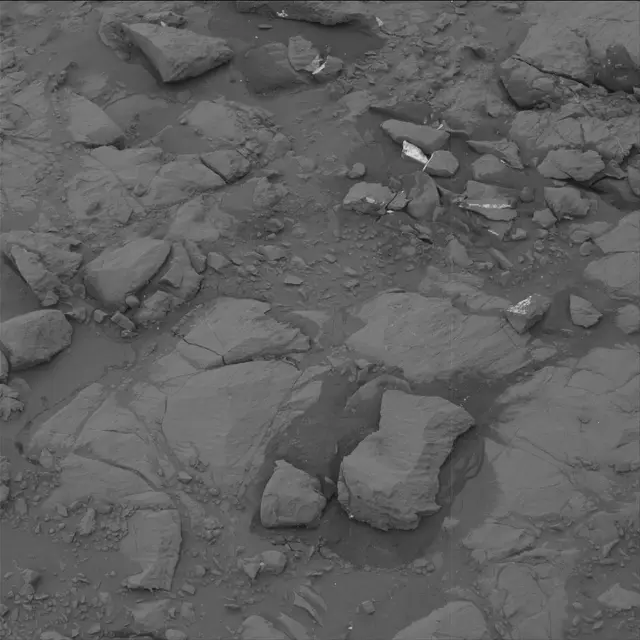 Sol 2098: Mast Camera (Mastcam)