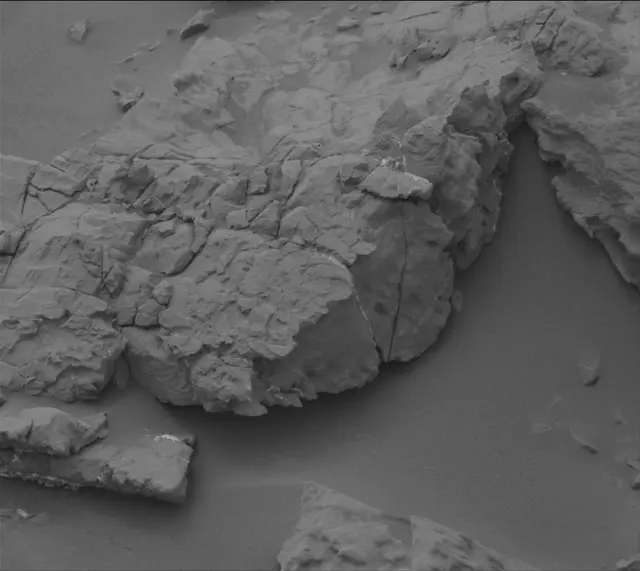 Sol 2100: Mast Camera (Mastcam)