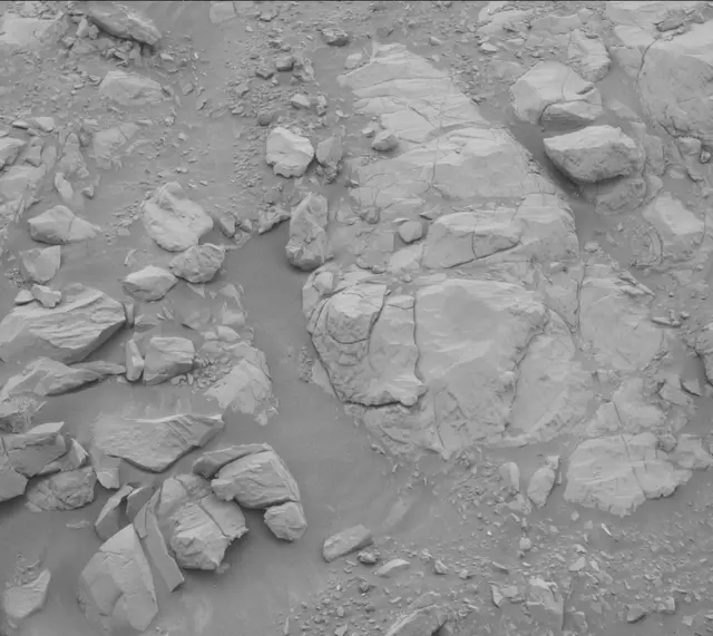 Sol 2101: Mast Camera (Mastcam)