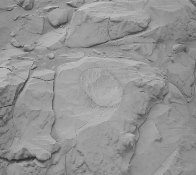 Sol 2101: Mast Camera (Mastcam)