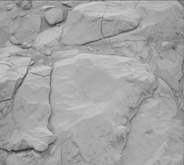 Sol 2101: Mast Camera (Mastcam)