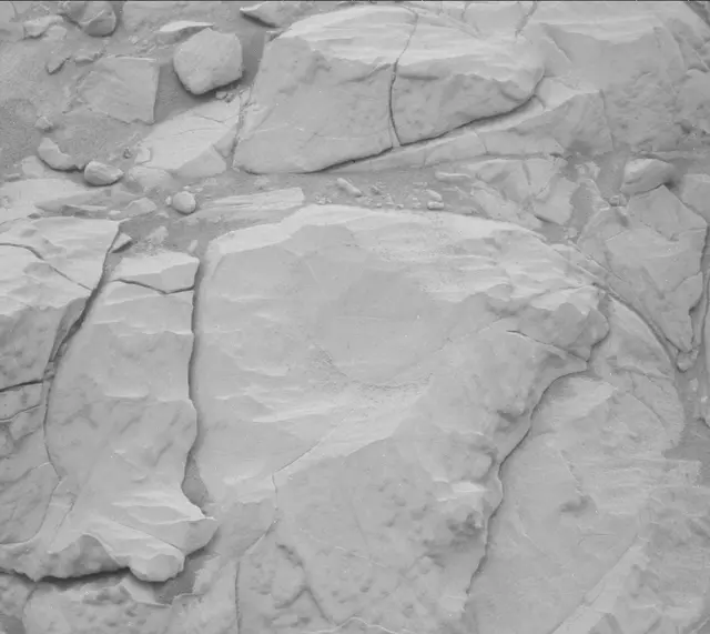 Sol 2101: Mast Camera (Mastcam)