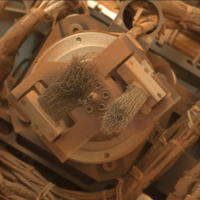 Sol 2109: Mast Camera (Mastcam)