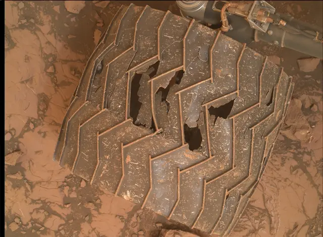Sol 2114: Mars Hand Lens Imager (MAHLI)