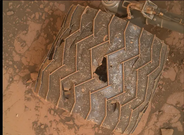 Sol 2115: Mars Hand Lens Imager (MAHLI)