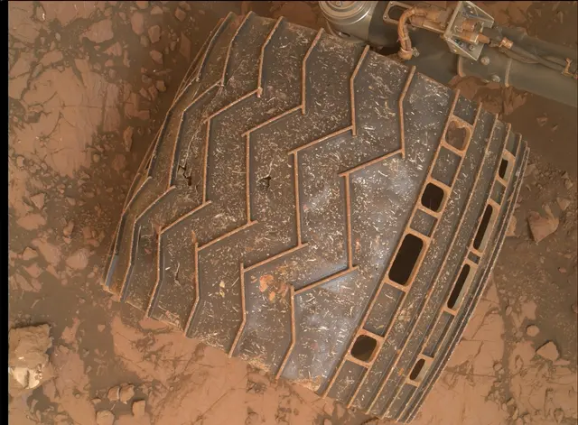 Sol 2115: Mars Hand Lens Imager (MAHLI)