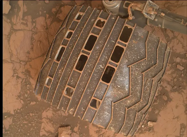 Sol 2115: Mars Hand Lens Imager (MAHLI)