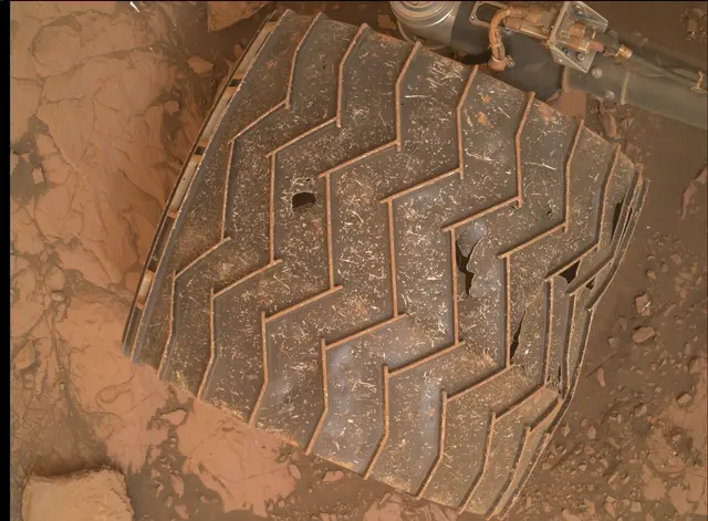 Sol 2115: Mars Hand Lens Imager (MAHLI)