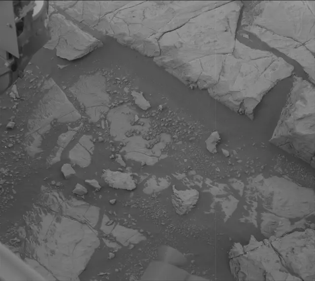 Sol 2119: Mast Camera (Mastcam)