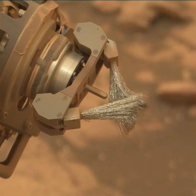 Sol 2121: Mast Camera (Mastcam)