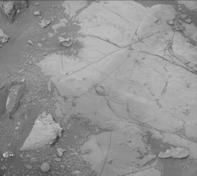 Sol 2122: Mast Camera (Mastcam)