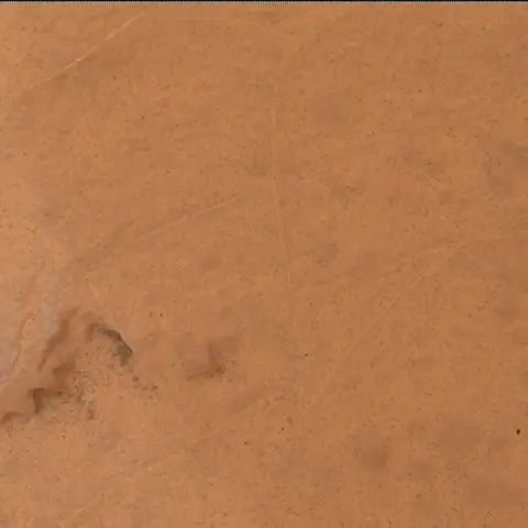 Sol 2122: Mars Hand Lens Imager (MAHLI)