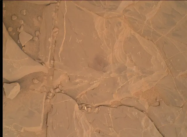 Sol 2127: Mars Hand Lens Imager (MAHLI)