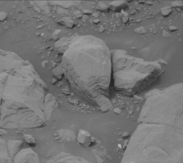 Sol 2128: Mast Camera (Mastcam)