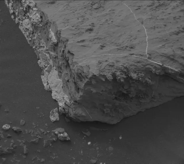 Sol 2130: Mast Camera (Mastcam)
