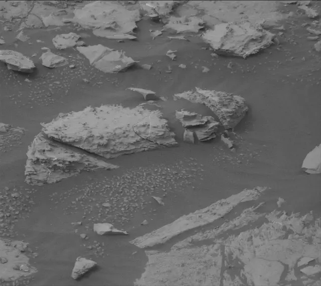 Sol 2130: Mast Camera (Mastcam)