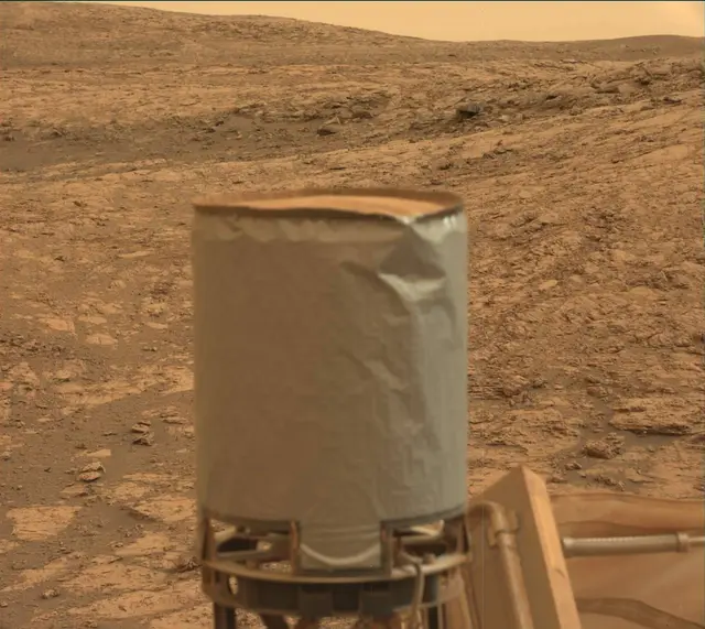 Sol 2132: Mast Camera (Mastcam)
