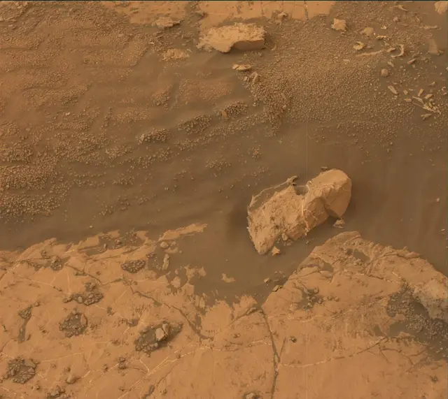 Sol 2132: Mast Camera (Mastcam)