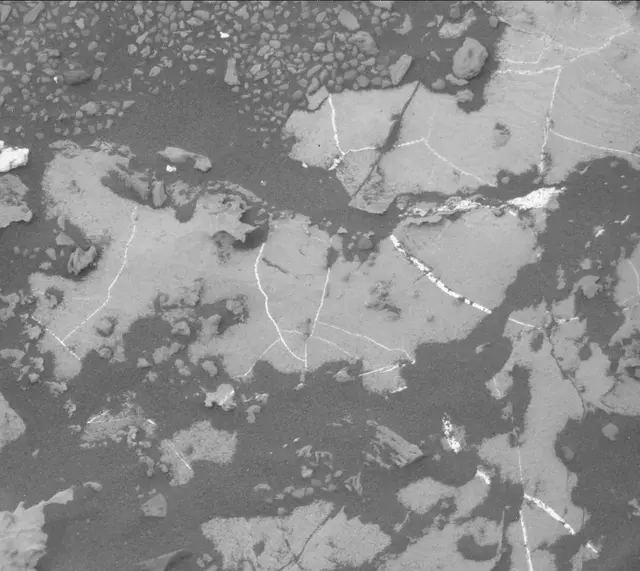 Sol 2132: Mast Camera (Mastcam)