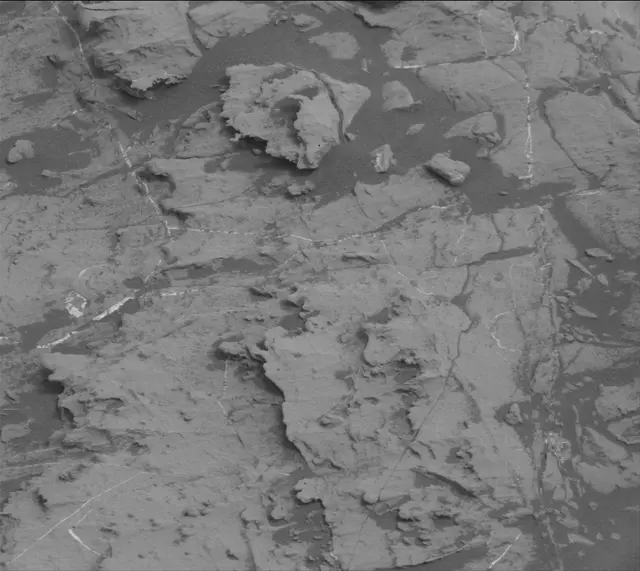 Sol 2132: Mast Camera (Mastcam)