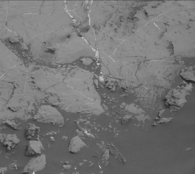 Sol 2132: Mast Camera (Mastcam)