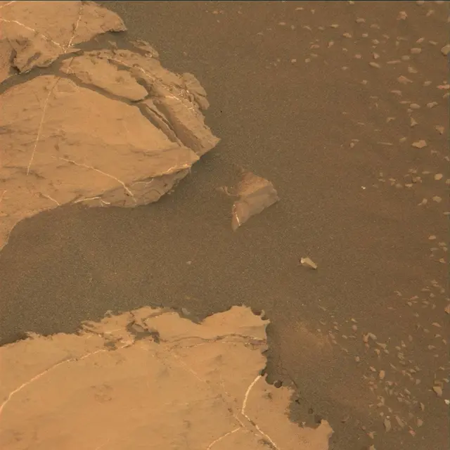 Sol 2132: Mast Camera (Mastcam)