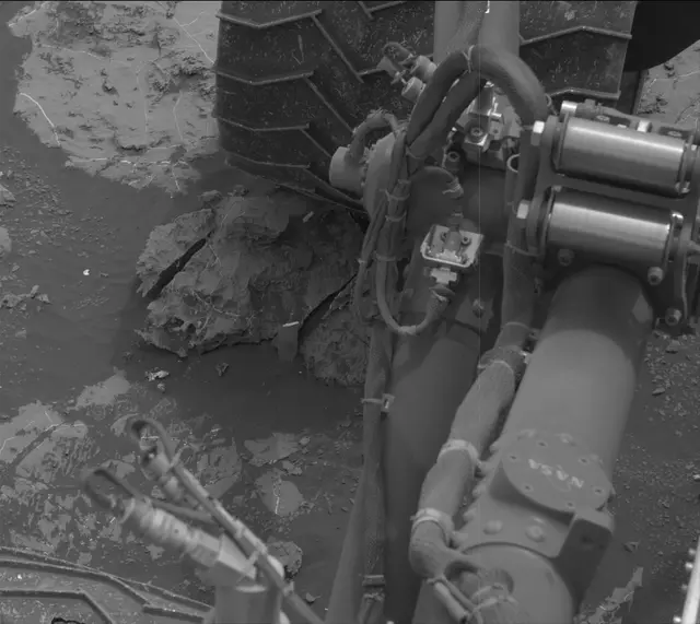 Sol 2137: Mast Camera (Mastcam)
