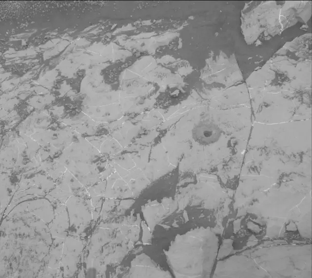 Sol 2138: Mast Camera (Mastcam)