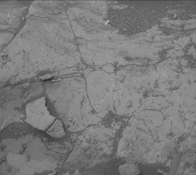 Sol 2138: Mast Camera (Mastcam)