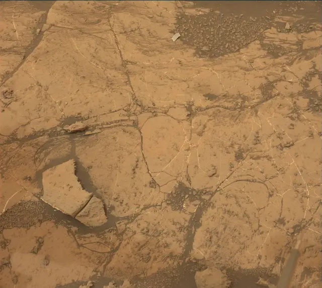 Sol 2138: Mast Camera (Mastcam)