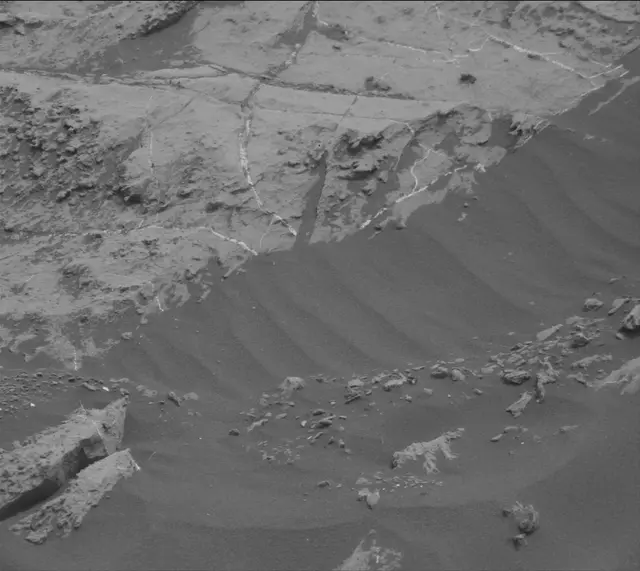 Sol 2142: Mast Camera (Mastcam)
