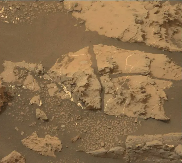 Sol 2143: Mast Camera (Mastcam)