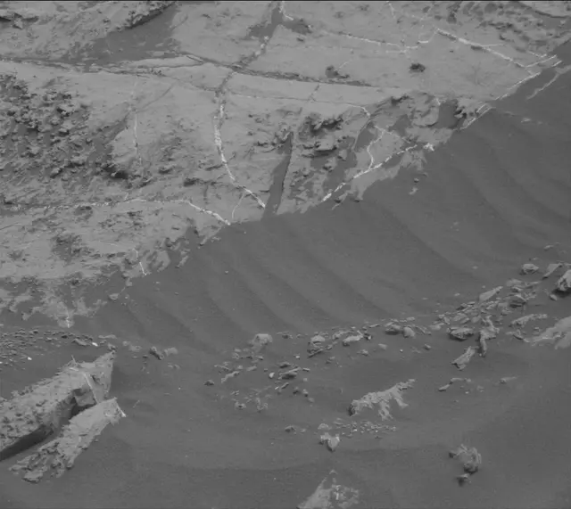 Sol 2143: Mast Camera (Mastcam)