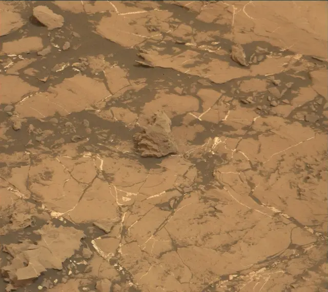 Sol 2145: Mast Camera (Mastcam)