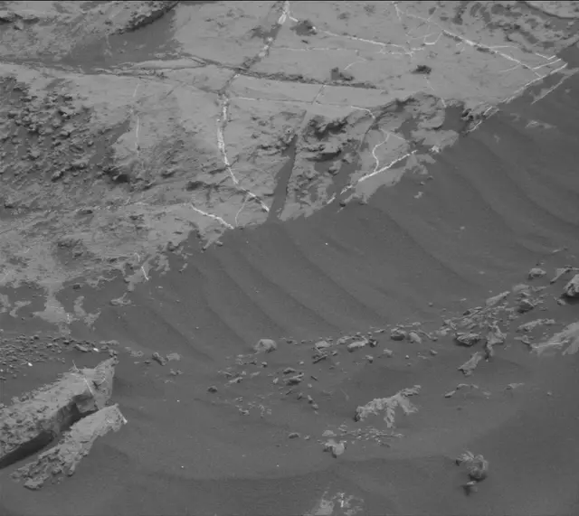 Sol 2145: Mast Camera (Mastcam)