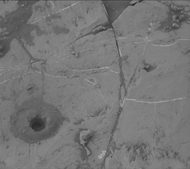 Sol 2146: Mast Camera (Mastcam)