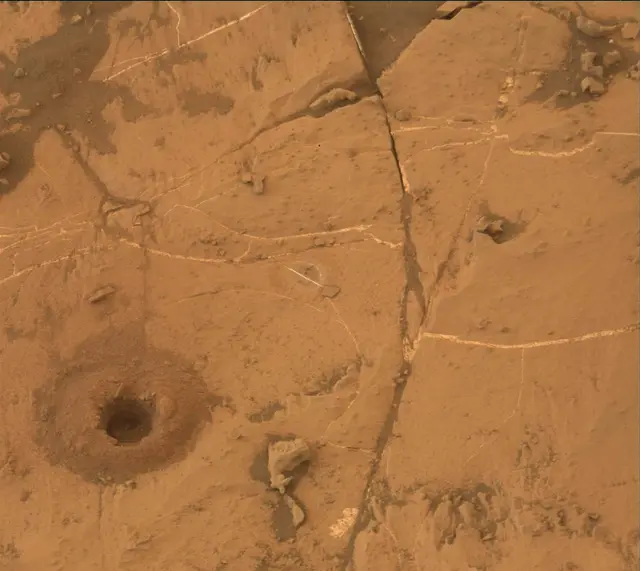 Sol 2146: Mast Camera (Mastcam)