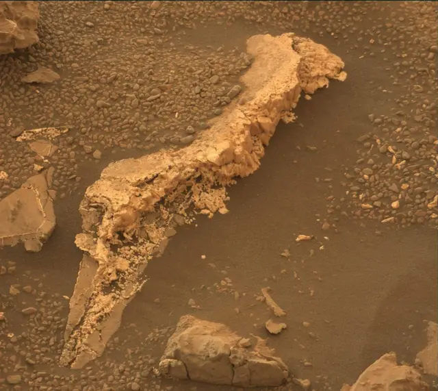 Sol 2146: Mast Camera (Mastcam)