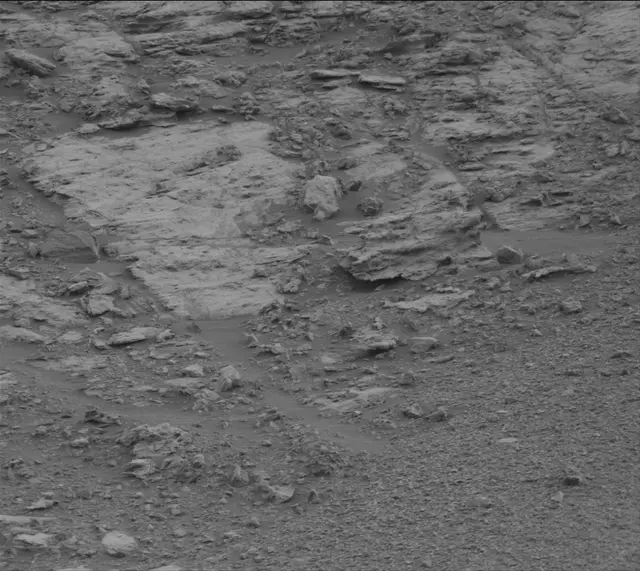 Sol 2146: Mast Camera (Mastcam)