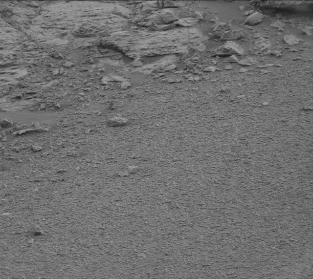 Sol 2146: Mast Camera (Mastcam)